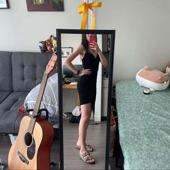 🌟 Forever 21 little black dress - Picture 4 of 4